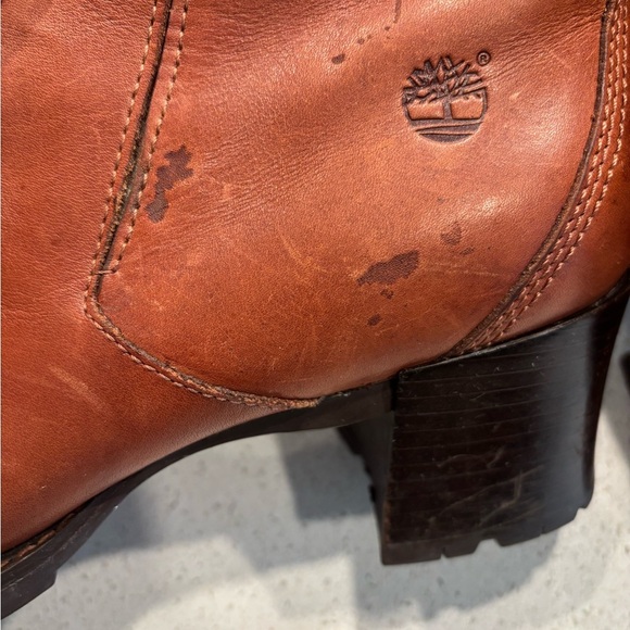 Timberland Leather Heeled Boots, size 10 - Picture 6 of 11